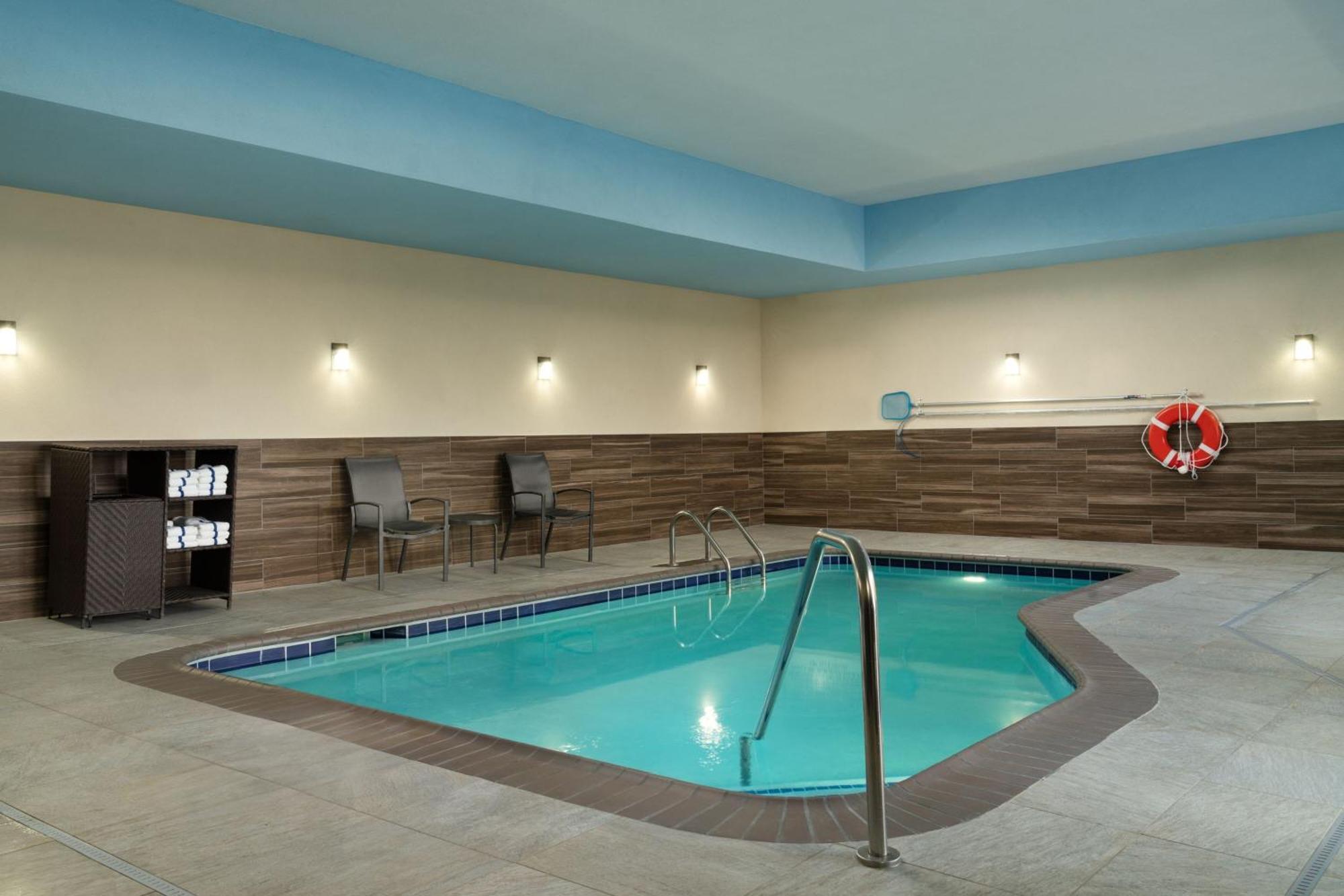 Fairfield Inn & Suites By Marriott London Eksteriør bilde