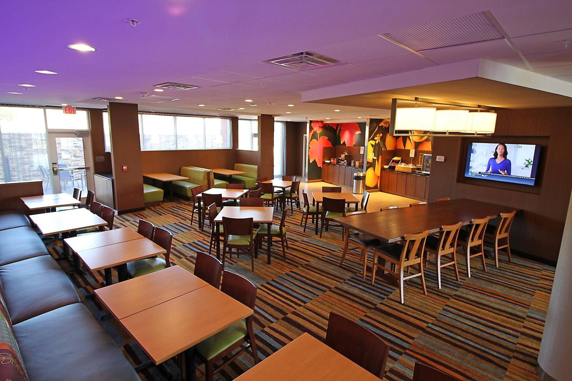 Fairfield Inn & Suites By Marriott London Eksteriør bilde